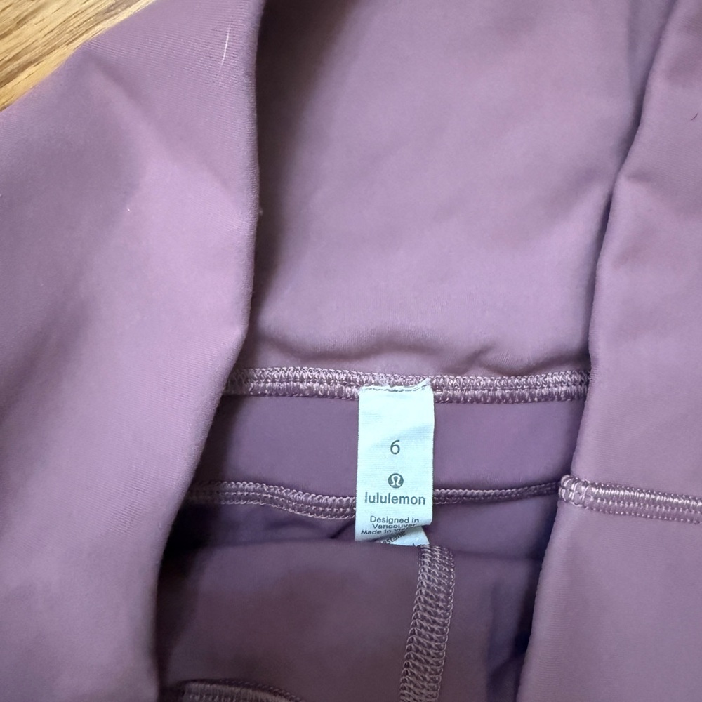 Lululemon Athletica in movement everlux Women's Shorts - Mauve - Picture 5 of 6
